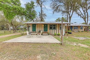 Morriston Getaway w/ Patio - Near Hits Farm!