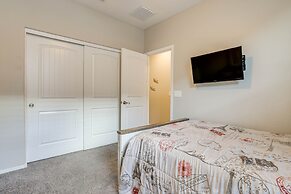 Goodyear Oasis w/ Outdoor Pool + Hot Tub!