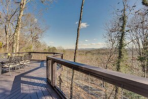 Mountaintop Blue Ridge Cabin: 2 Mi to Downtown