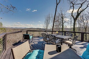 Mountaintop Blue Ridge Cabin: 2 Mi to Downtown