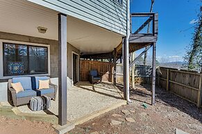 Mountaintop Blue Ridge Cabin: 2 Mi to Downtown