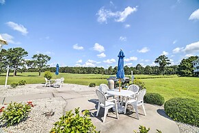2 Mi to Shore: Myrtle Beach Condo w/ Pool!