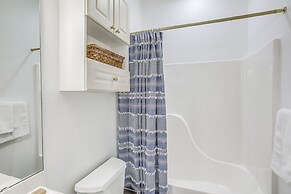 2 Mi to Shore: Myrtle Beach Condo w/ Pool!