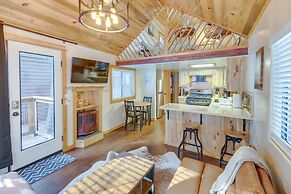 Cozy & Restful Cabin, Steps to Lake Almanor