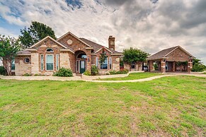 Pet-friendly Celina Ranch w/ Pool on 10 Acres!