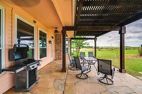 On 10 Acres: Celina Ranch w/ Pool & Fire Pit!