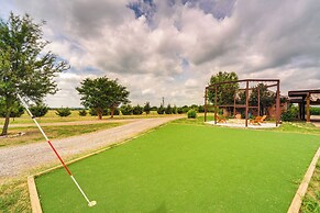 On 10 Acres: Celina Ranch w/ Pool & Fire Pit!
