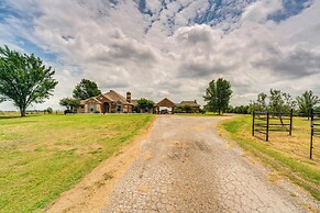 On 10 Acres: Celina Ranch w/ Pool & Fire Pit!