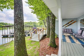 Waterfront Home on Lake Hamilton w/ Dock & 2 Decks