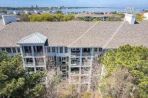 Pilot House 518 1 Bedroom Condo by RedAwning