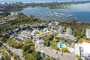 Pilot House 518 1 Bedroom Condo by RedAwning