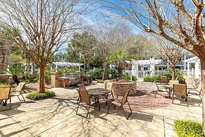 Pilot House 518 1 Bedroom Condo by RedAwning