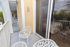 Pilot House 518 1 Bedroom Condo by RedAwning