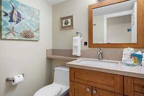 Kihei Surfside, #213 1 Bedroom Condo by RedAwning