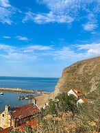 Beautiful 3-bed Cottage With Stunning sea Views