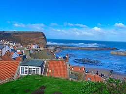 Beautiful 3-bed Cottage With Stunning sea Views