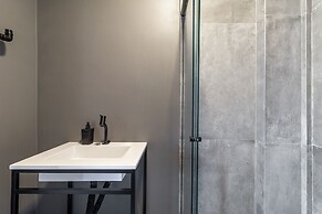 Akile Homes experiences Geek