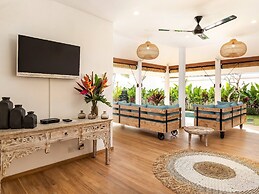 Villa Umara Seminyak Sun, Sand & Style: 5-min Walk to Beach!