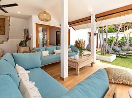 Villa Umara Seminyak Sun, Sand & Style: 5-min Walk to Beach!