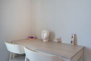 Alexia Seaview Apartments