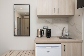 Alexia Seaview Apartments