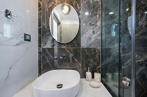 Alexia Seaview Apartments