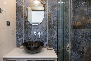 Alexia Seaview Apartments