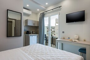 Alexia Seaview Apartments