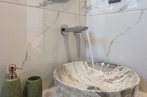 Alexia Seaview Apartments