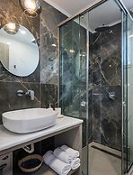 Alexia Seaview Apartments