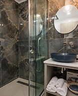 Alexia Seaview Apartments