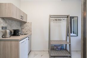 Alexia Seaview Apartments