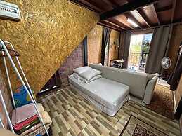 Resort D'Rumah Bonda River View