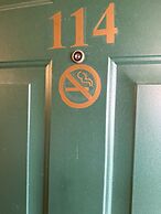 Carlton Marion Inn