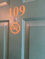 Carlton Marion Inn