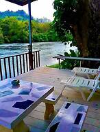 Baan Pak Rim Kuaen Resort