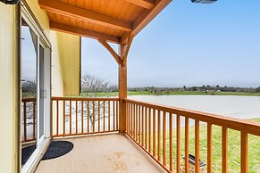 Lakefront Gem on 32-acre Lot in Angleton!