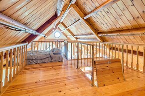 Lakefront Gem on 32-acre Lot in Angleton!