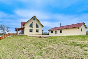 Lakefront Gem on 32-acre Lot in Angleton!