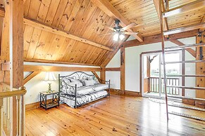 Lakefront Gem on 32-acre Lot in Angleton!