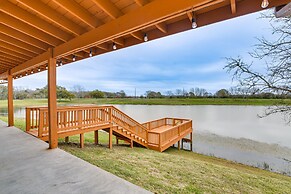 Lakefront Gem on 32-acre Lot in Angleton!