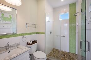 Jersey Girl 5 Bedroom Home by RedAwning