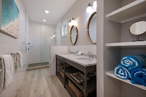 Jersey Girl 5 Bedroom Home by RedAwning