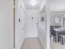 Adventure House Rryc17 2 Bedroom Condo by RedAwning