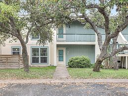 Adventure House Rryc17 2 Bedroom Condo by RedAwning