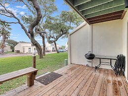 Adventure House Rryc17 2 Bedroom Condo by RedAwning