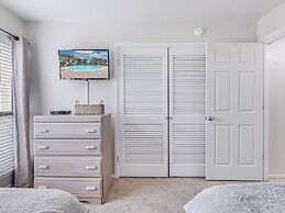 Adventure House Rryc17 2 Bedroom Condo by RedAwning