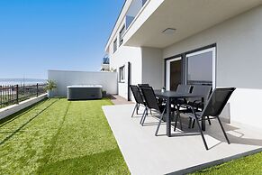 Stunning 2-bed Apartment in Kastela