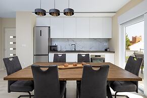 Stunning 2-bed Apartment in Kastela