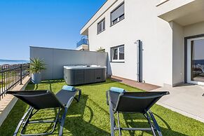 Stunning 2-bed Apartment in Kastela